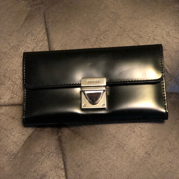 GUESS barrel bag - Picture 3 of 4